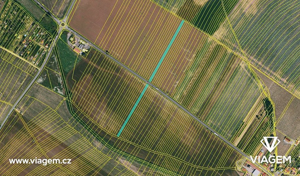Prodej pole 2 403 m², Kuchařovice – náhled fotky 4