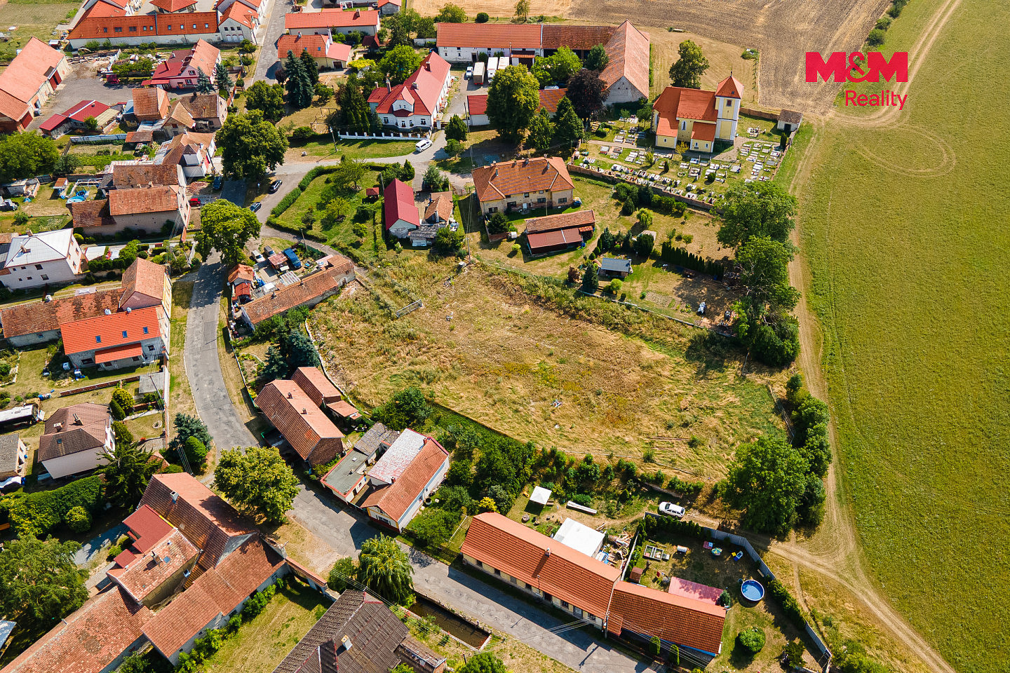 Prodej stavebního pozemku 812 m² – fotografie 4