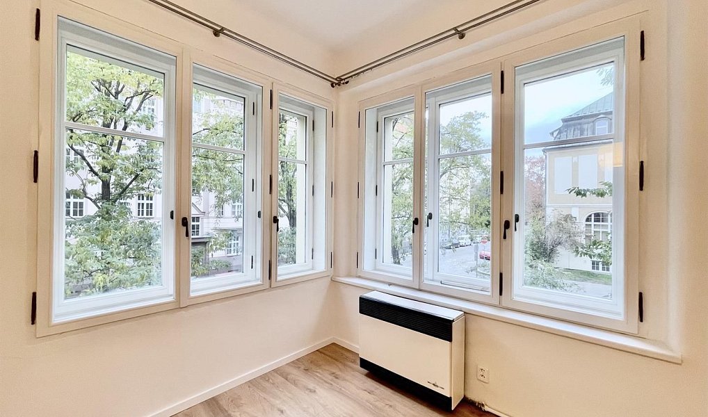 Pronájem bytu 2+kk 52 m², Praha – náhled fotky 2