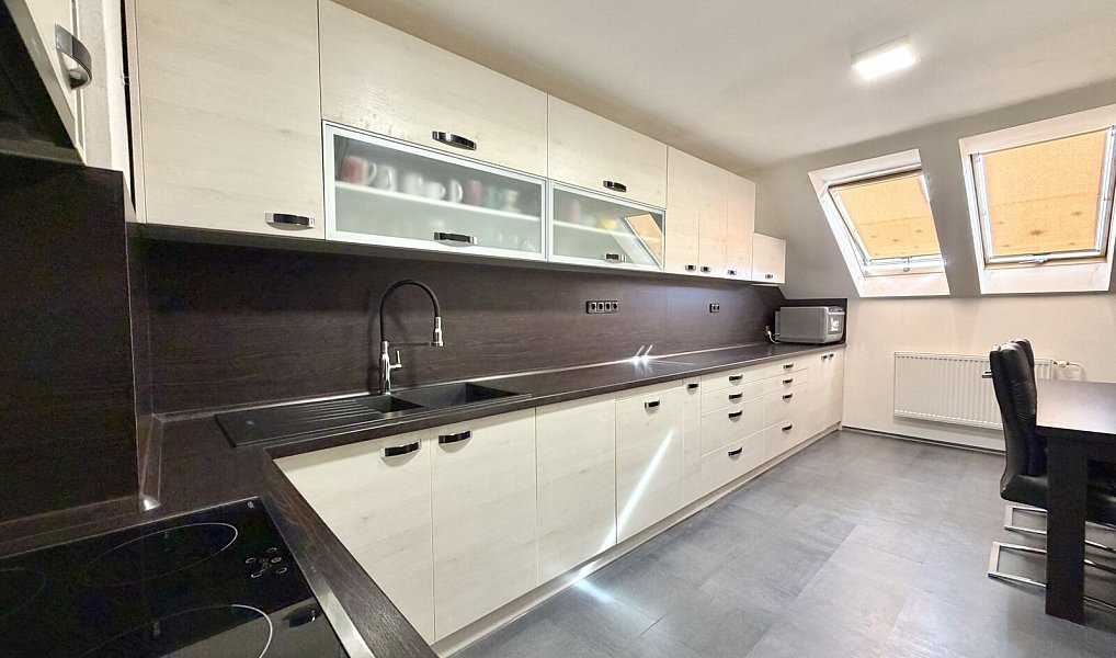 Prodej kanceláře 466 m², Chomutov – náhled fotky 43