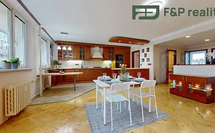 Prodej bytu 6+kk 130 m², Jižní, Poděbrady - Poděbrady III, okres Nymburk