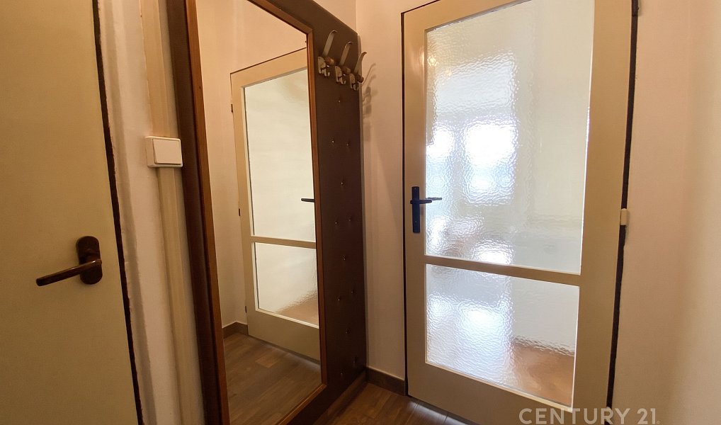 Pronájem bytu 1+kk 28 m², Zlín – náhled fotky 7
