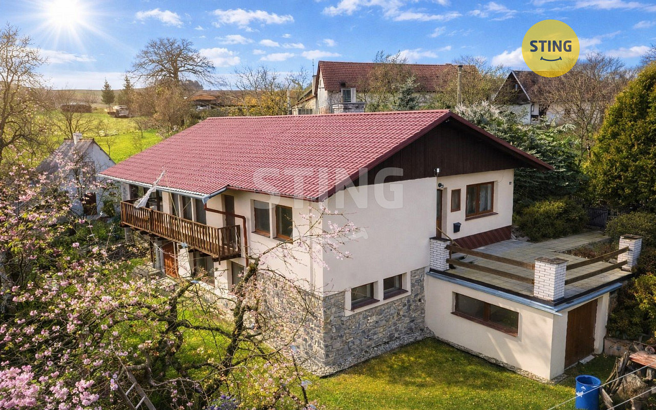 Prodej domu 310 m² s pozemkem 3 112 m²
