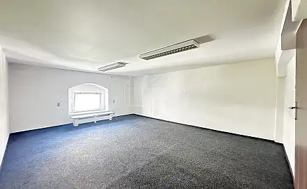 Pronájem kanceláře 24 m², Thámova, Praha 8 - Karlín