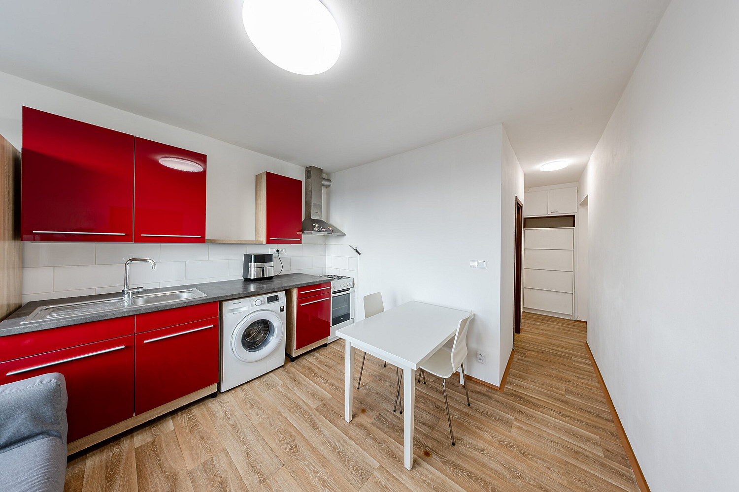 Pronájem bytu 1+1 44 m² – fotografie 3