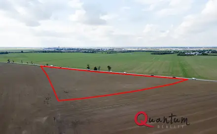 Prodej pole 16 029 m², Praha 6 - Nebušice