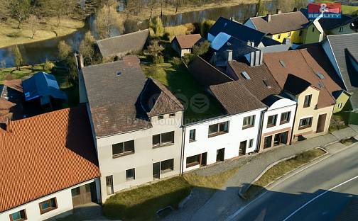 Prodej domu 290 m² s pozemkem 618 m², Budějovická, Veselí nad Lužnicí - Veselí nad Lužnicí I, okres Tábor