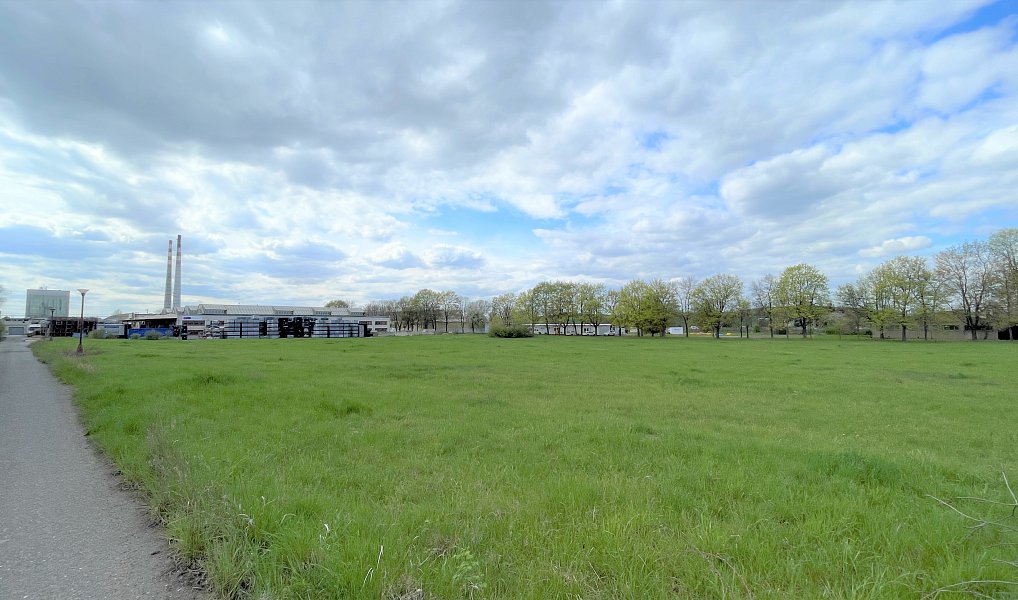Prodej komerčního pozemku 26 712 m², Louny – náhled fotky 15