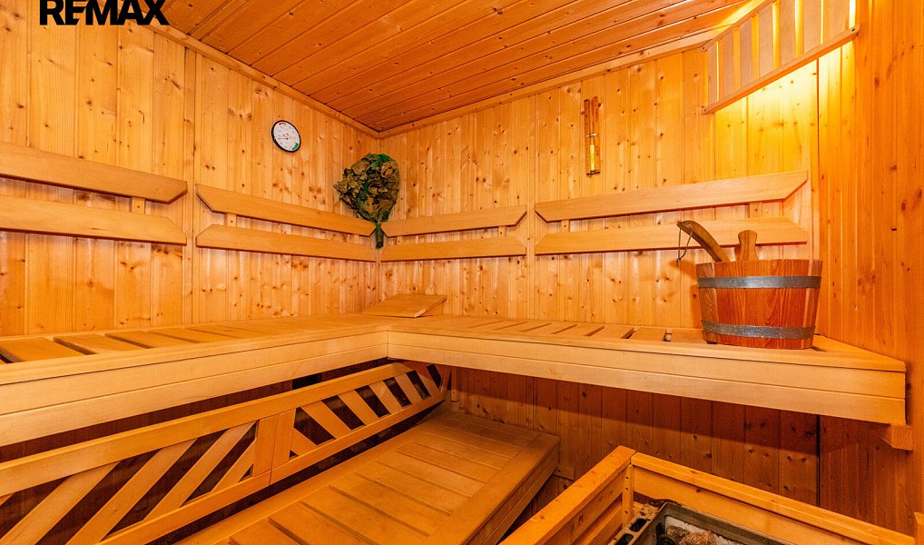 Prodej domu 309 m² s pozemkem 854 m², Kněževes – náhled fotky 38
