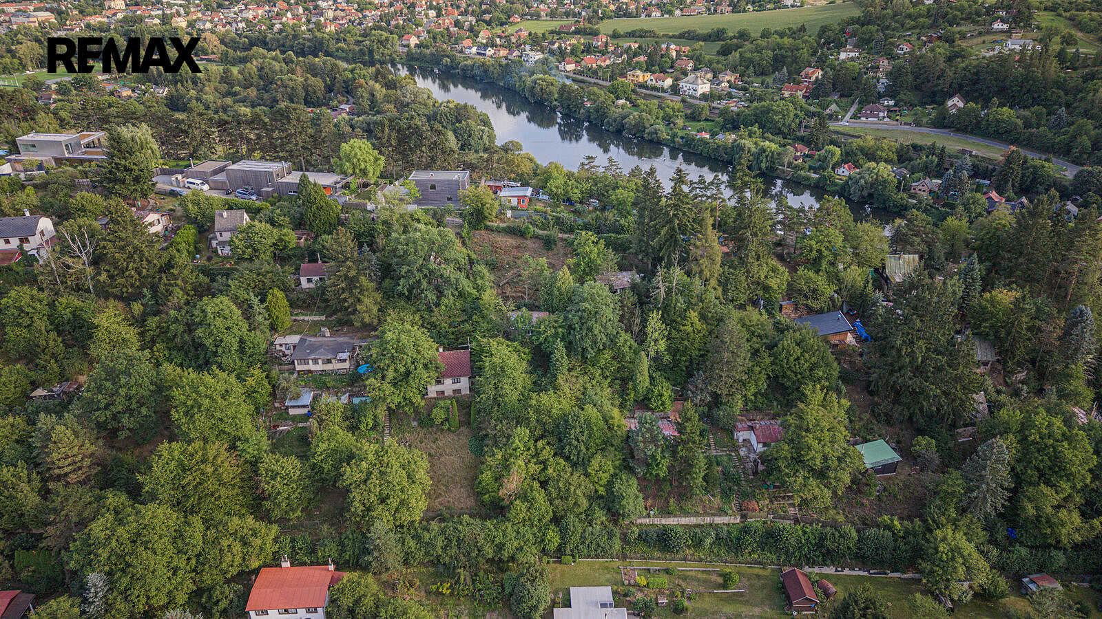 Prodej stavebního pozemku 1 191 m² – fotografie 3