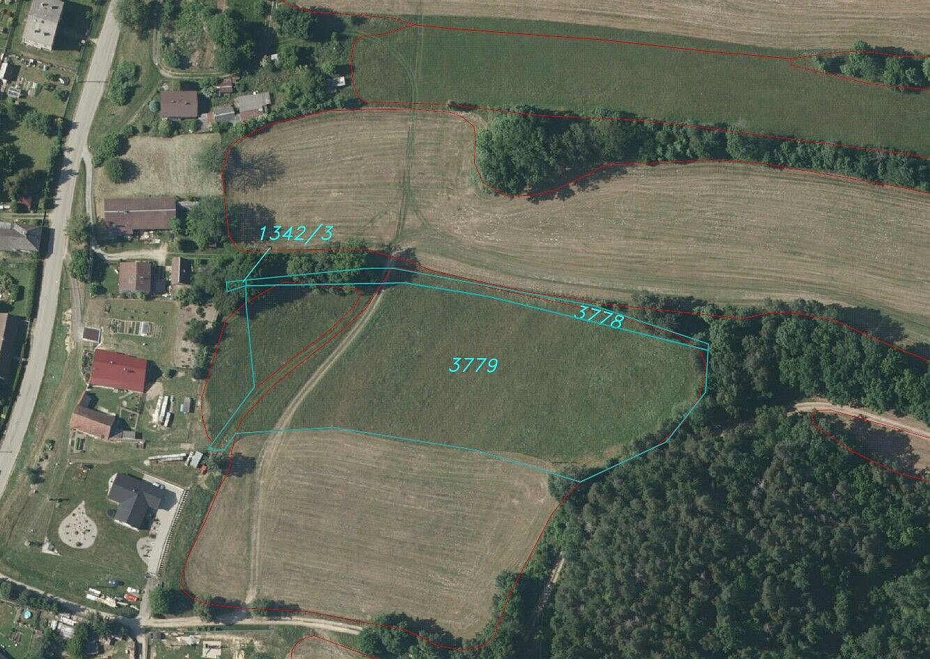 Prodej pozemku 10 376 m²