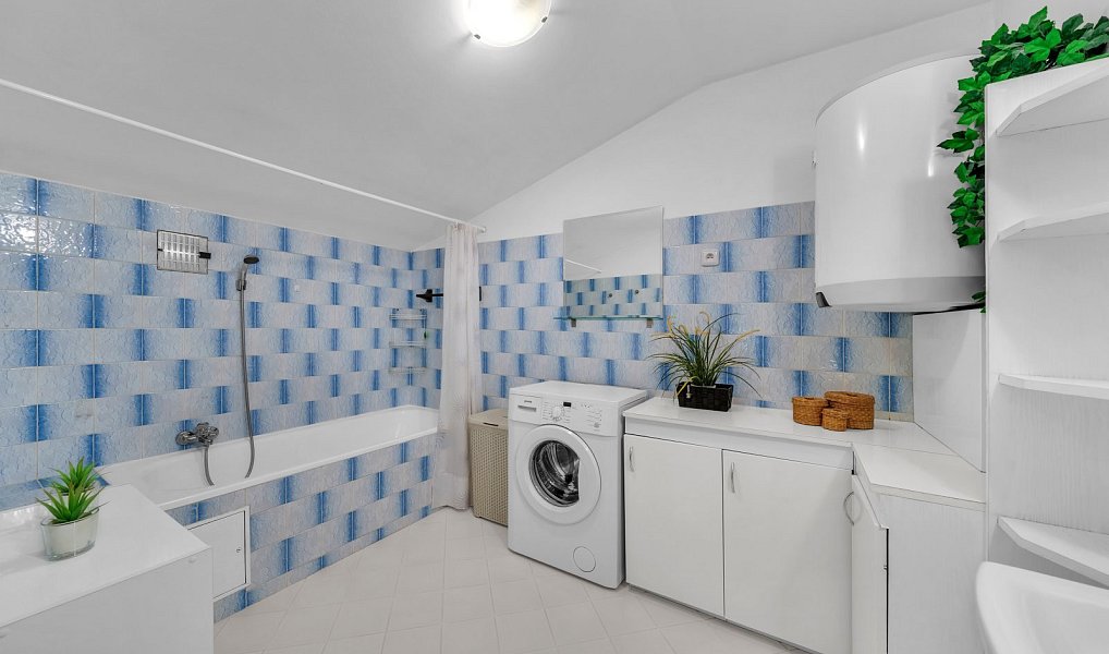 Prodej domu 253 m² s pozemkem 5 652 m², Červený Kostelec – náhled fotky 14