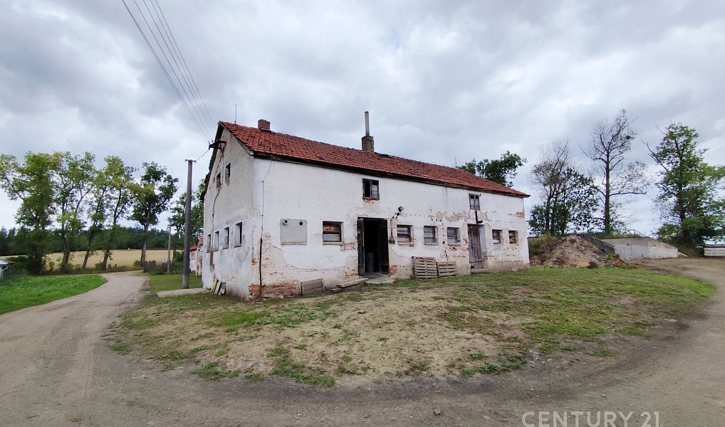 Prodej zemědělského objektu 350 m², Lodhéřov – náhled fotky 2