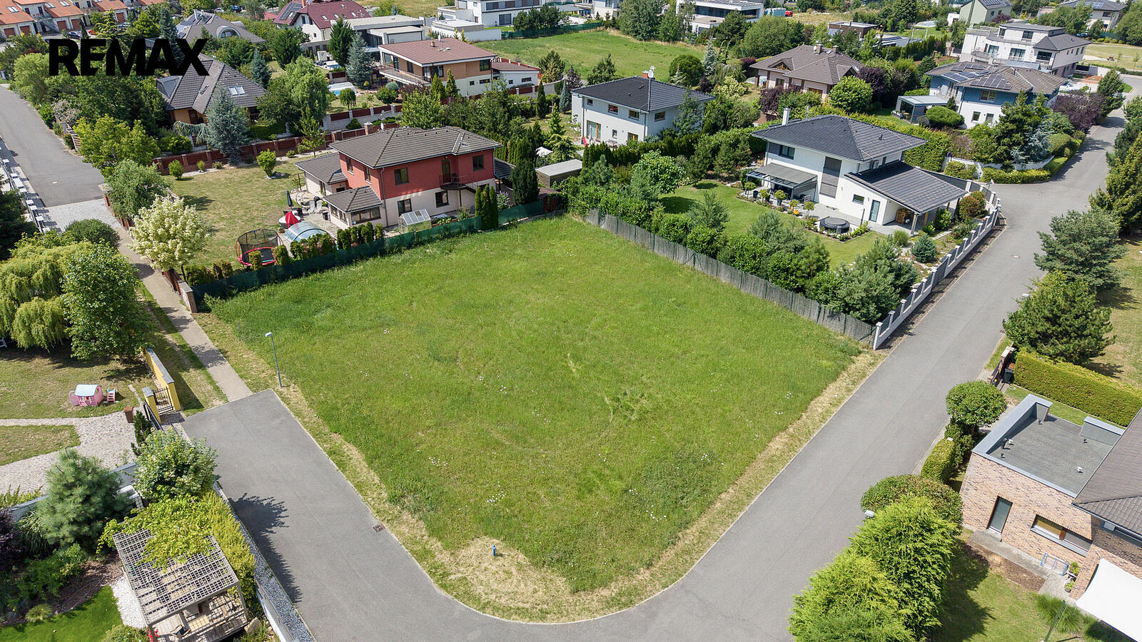 Prodej stavebního pozemku 1 345 m²