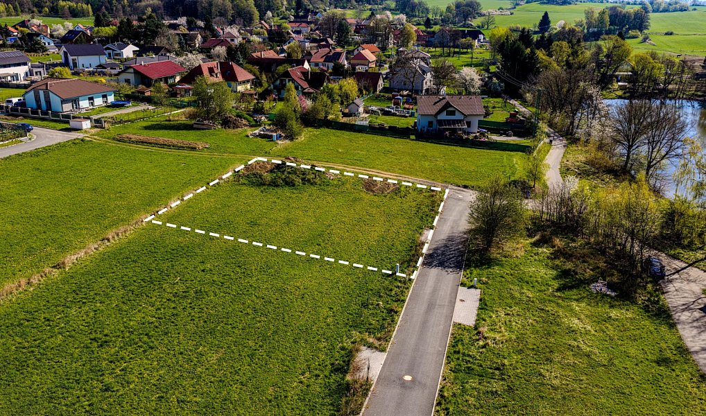Prodej stavebního pozemku 943 m², Sulice – náhled fotky 21
