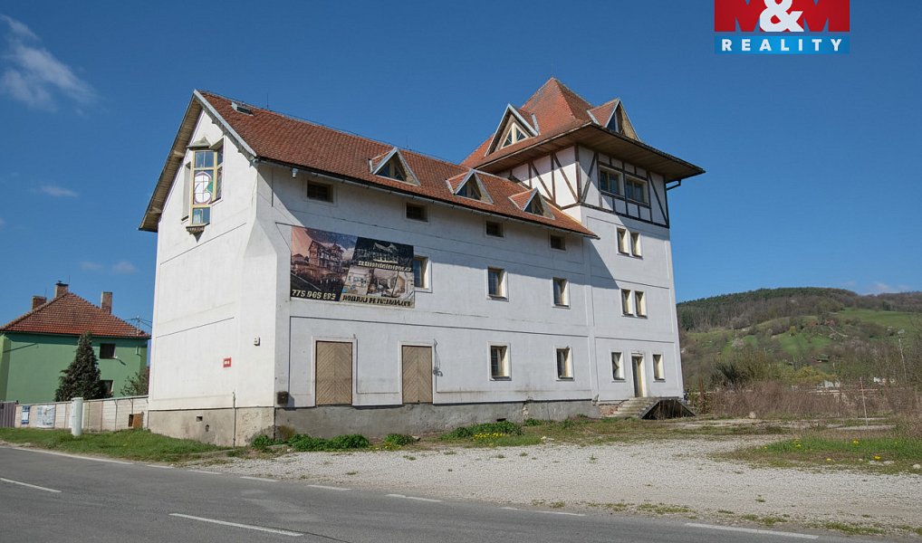 Prodej obchodních prostor 720 m², Brumov-Bylnice – náhled fotky 2