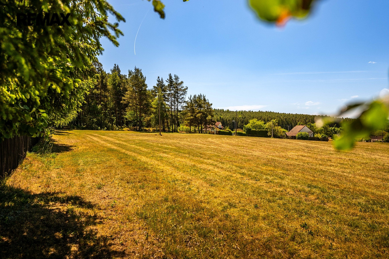 Prodej stavebního pozemku 1 203 m² – fotografie 4