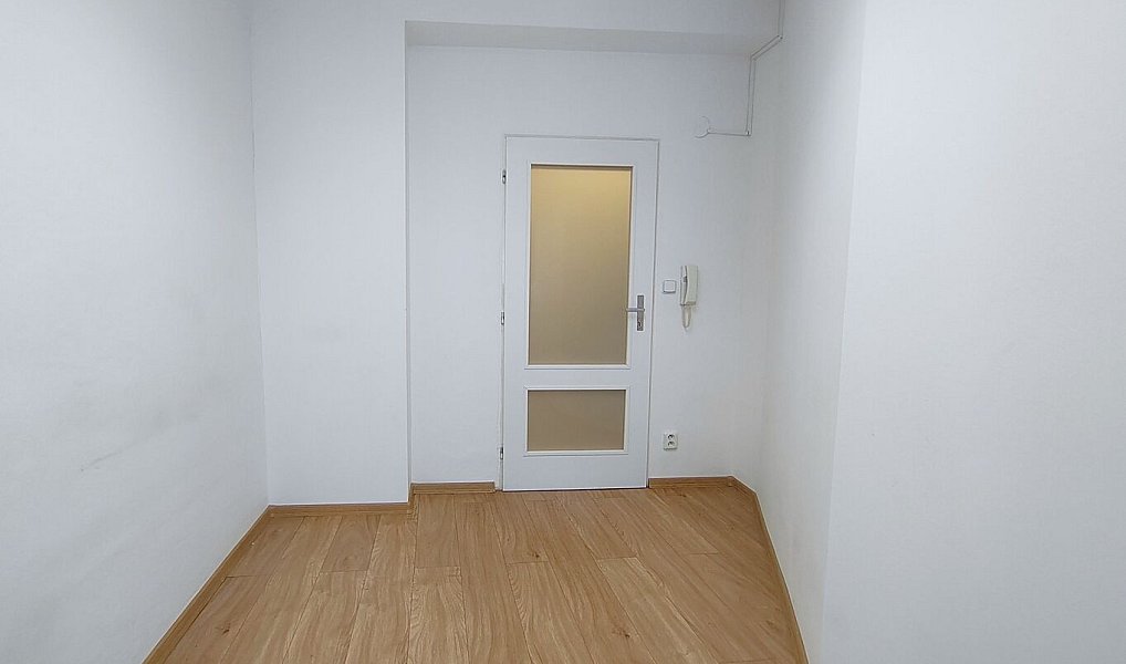 Pronájem kanceláře 19 m², Ostrava – náhled fotky 11