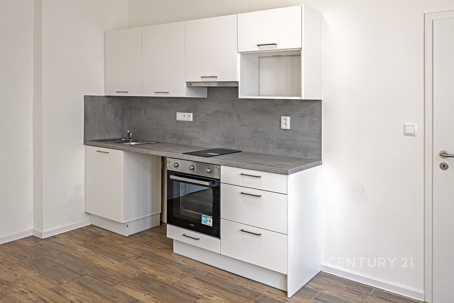 Pronájem bytu 2+kk 41 m² – fotografie 3