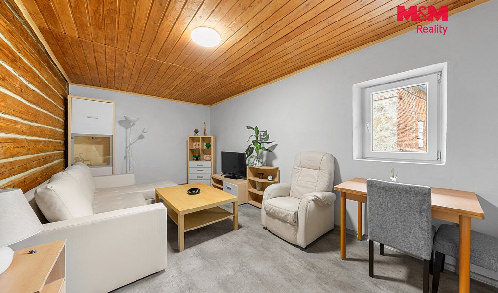 Prodej ubytovacího objektu 550 m², Benešov nad Ploučnicí – náhled fotky 7