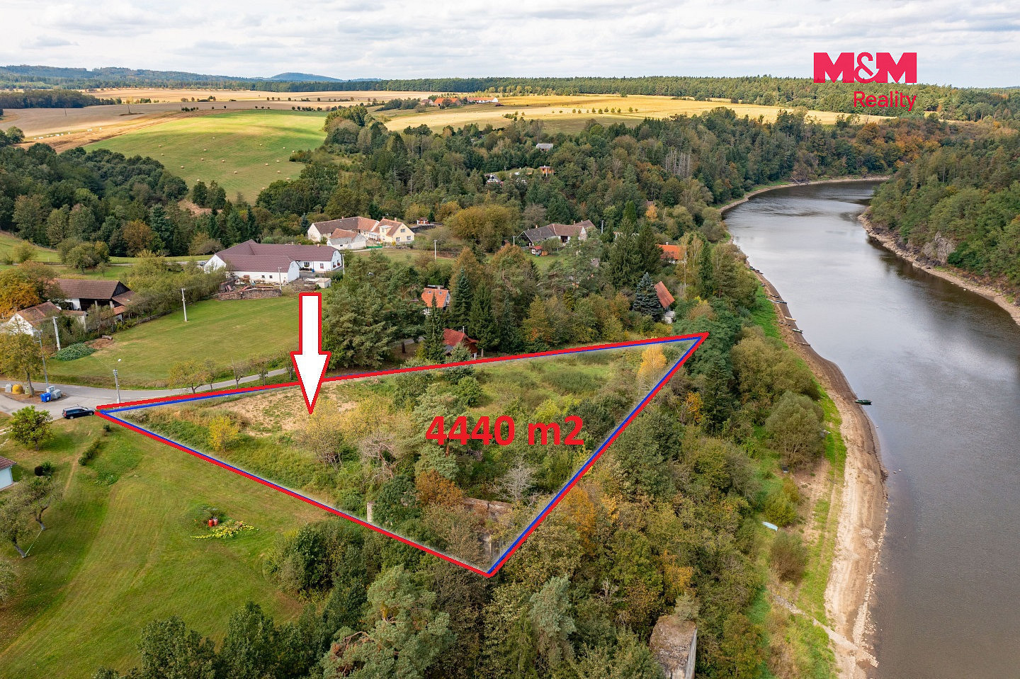 Prodej stavebního pozemku 4 440 m² – fotografie 2