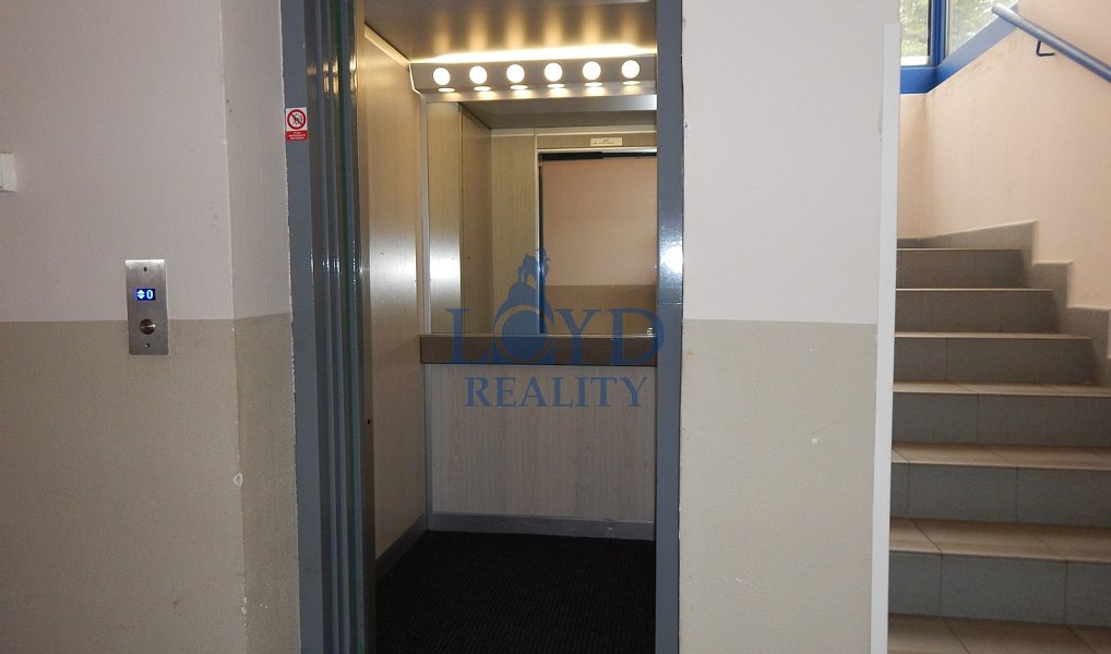 Pronájem kanceláře 274 m², Karlovy Vary – náhled fotky 20