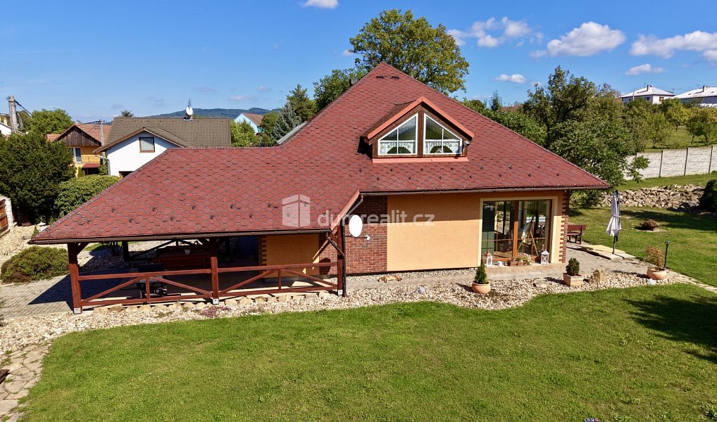 Prodej domu 200 m² s pozemkem 2 055 m², Žeranovice – náhled fotky 2