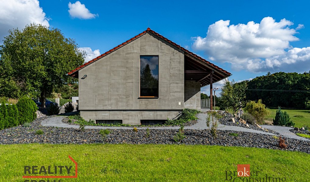 Prodej domu 298 m² s pozemkem 900 m², Kamenice – náhled fotky 38