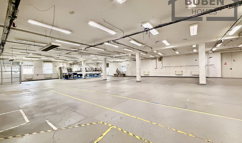 Prodej výrobních prostor 1 084 m², Staré Sedliště – náhled fotky 3
