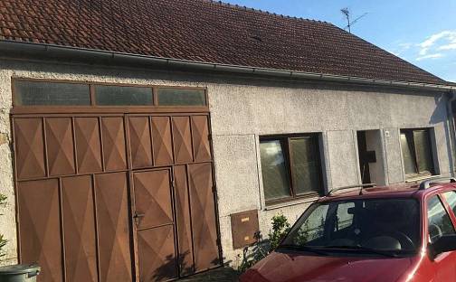 Prodej domu 160 m² s pozemkem 1 710 m², Drnholecká, Hrušovany nad Jevišovkou, okres Znojmo