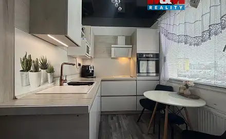 Prodej bytu 3+1 65 m², Písečná, Chomutov