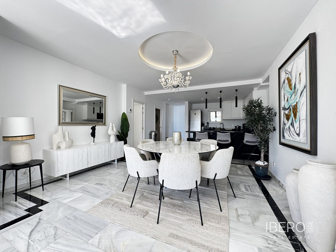 Pis 5+kk – Marbella, Nueva Andalucía - Vista 3