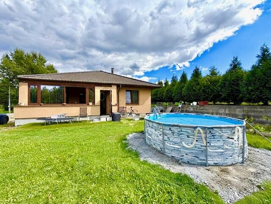 Prodej domu 190 m² s pozemkem 1 947 m²