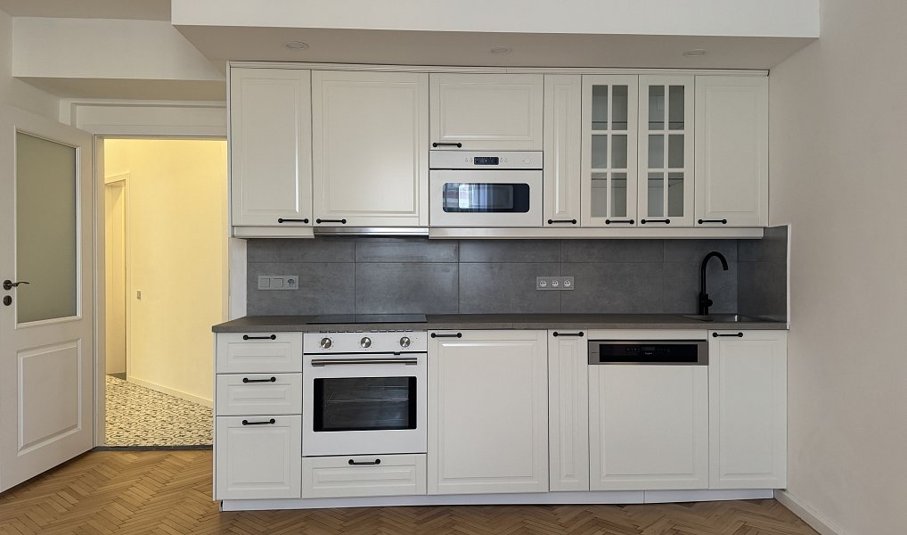 Pronájem bytu 2+1 68 m², Praha – náhled fotky 8