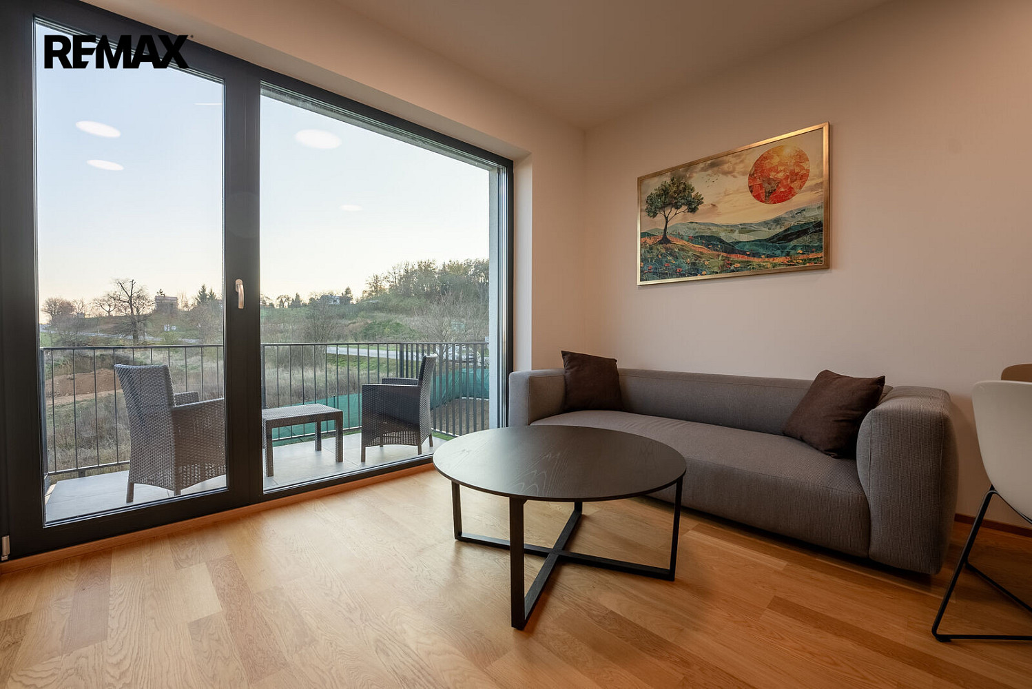 Pronájem bytu 2+kk 49 m² – fotografie 2