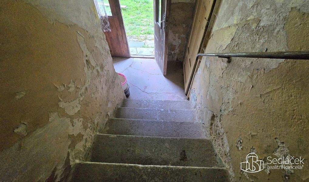 Prodej domu 300 m² s pozemkem 121 m², Rotava – náhled fotky 14