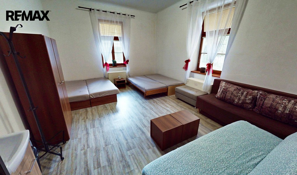 Prodej domu 210 m² s pozemkem 2 374 m², Stádlec – náhled fotky 27