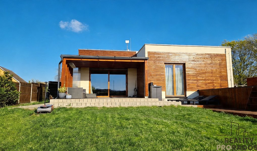 Prodej domu 125 m² s pozemkem 861 m², Jesenice – náhled fotky 15