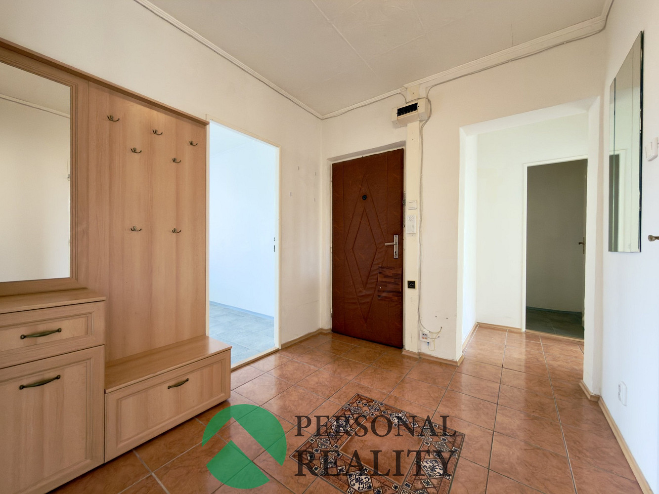 Pronájem bytu 4+kk 79 m² – fotografie 2