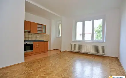 Pronájem bytu 1+kk 39 m²