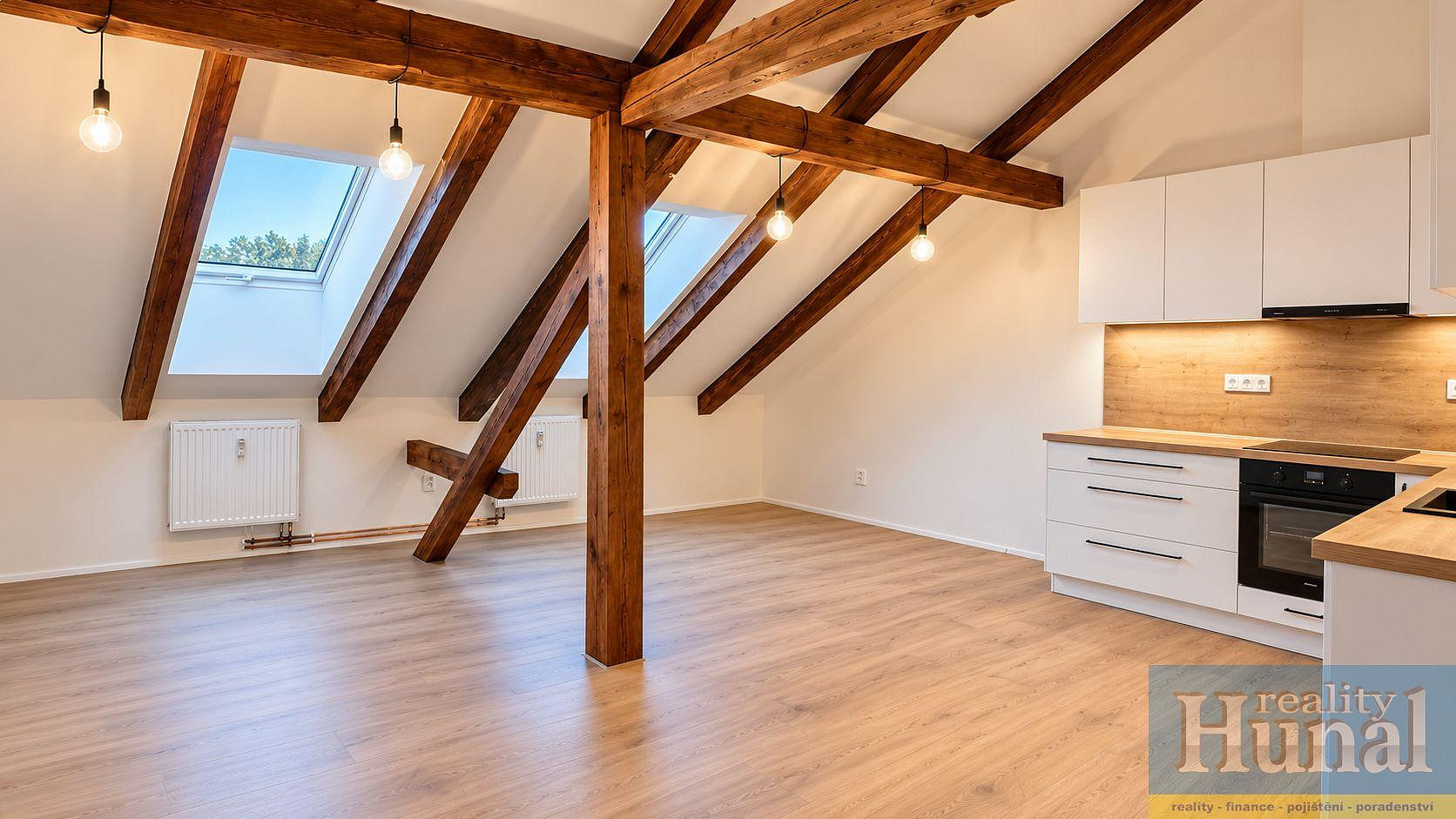 Pronájem bytu 3+kk 60 m²
