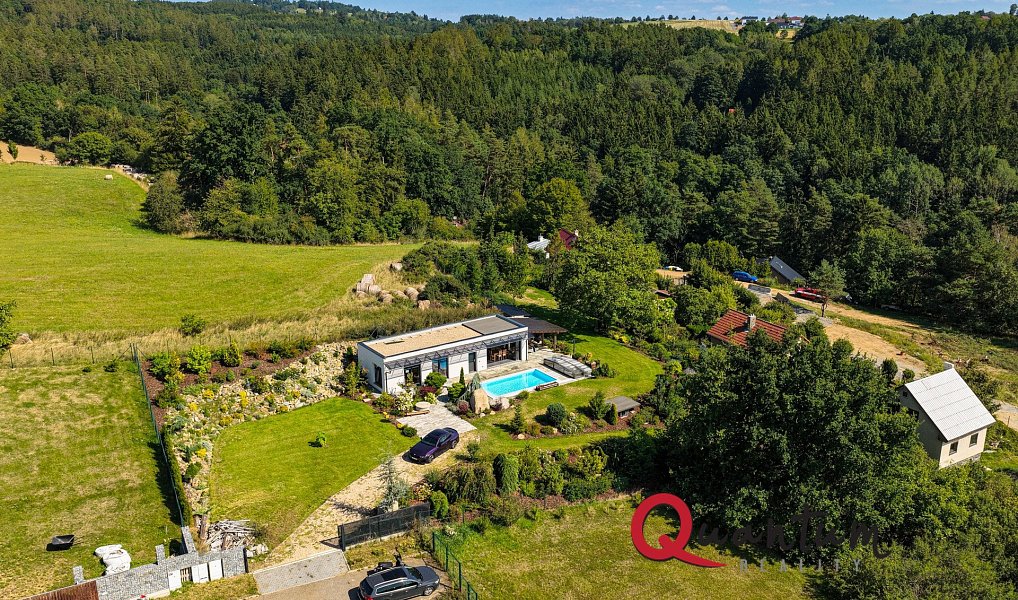 Prodej domu 60 m² s pozemkem 2 054 m², Hrusice – náhled fotky 3
