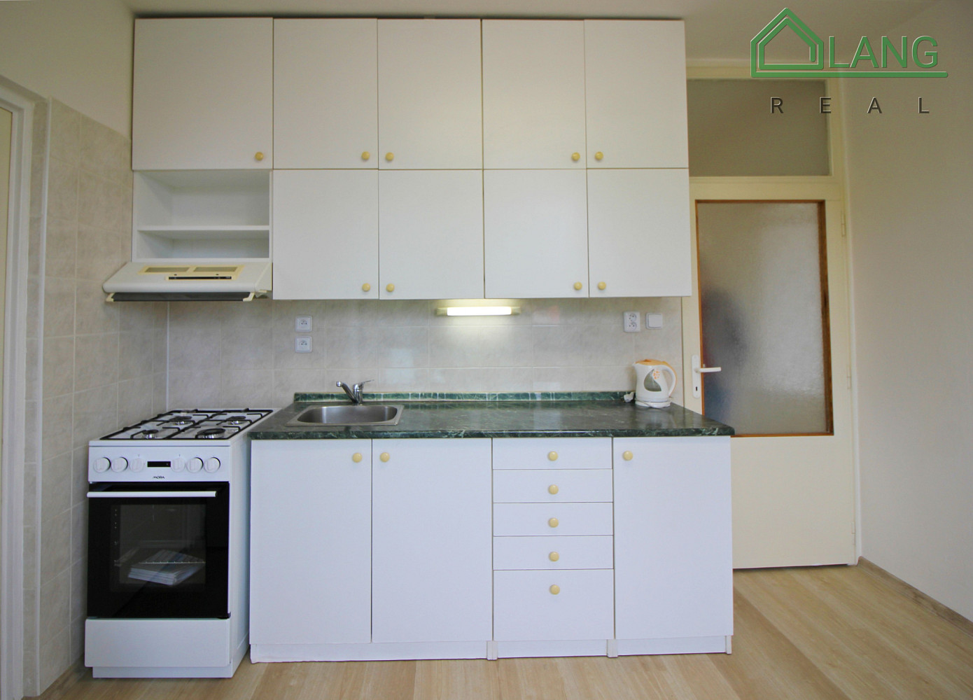 Pronájem bytu 3+1 72 m² – fotografie 2
