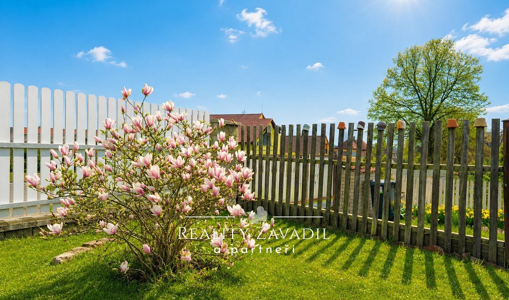 Prodej domu 130 m² s pozemkem 1 716 m², Vroutek – náhled fotky 12