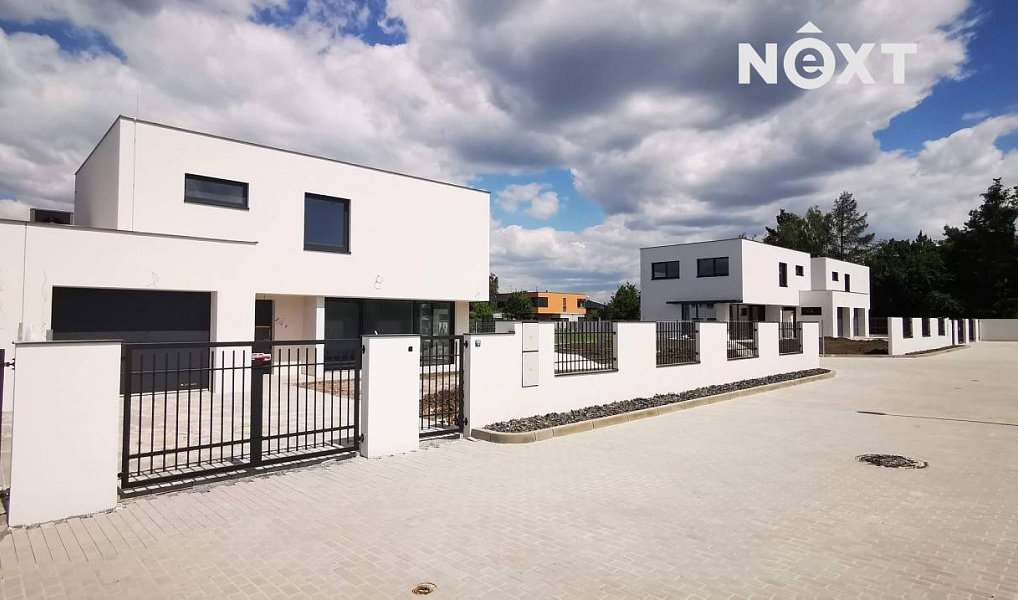 Prodej stavebního pozemku 949 m², Nechanice – náhled fotky 2