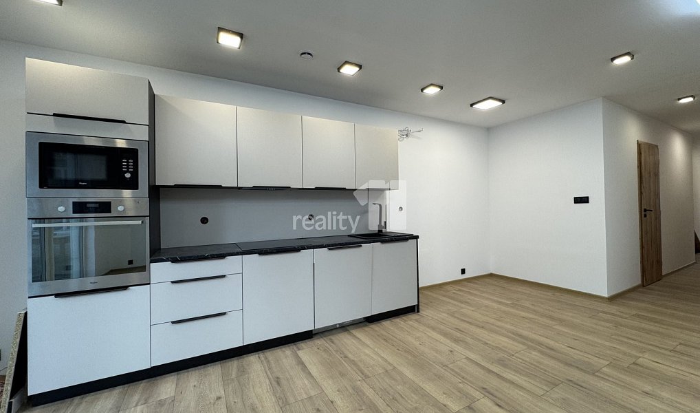 Pronájem domu 70 m² s pozemkem 105 m², Sobotovice – náhled fotky 3