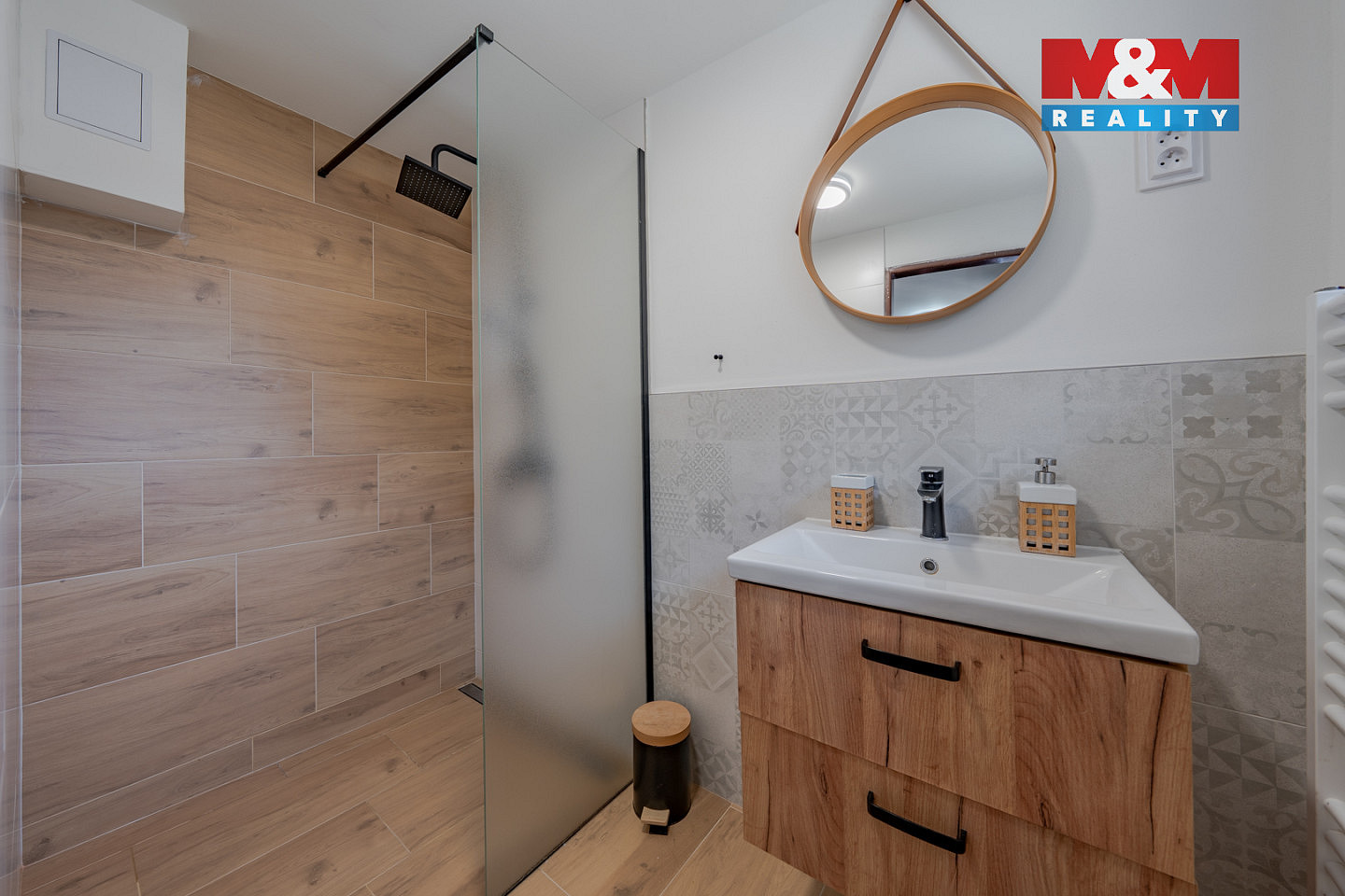 Prodej domu 180 m² s pozemkem 1 000 m² — photo 2