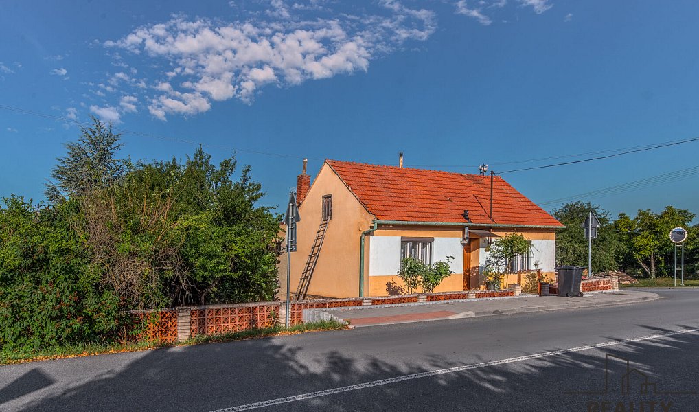 Prodej domu 128 m² s pozemkem 426 m², Oslavany – náhled fotky 2