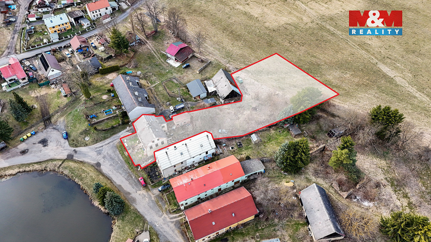 Prodej domu 200 m² s pozemkem 2 615 m² — photo 2
