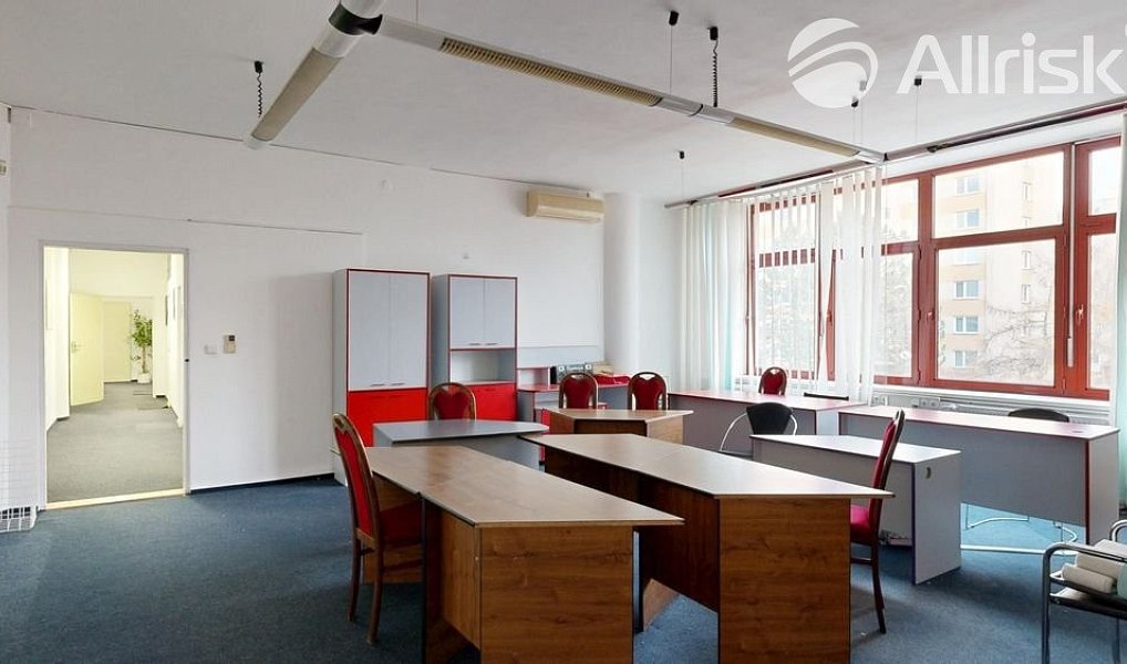 Pronájem kanceláře 51 m², Orlová – fotka 1 z 8